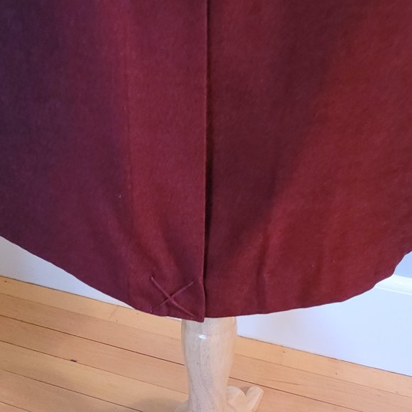 Cranberry Lined Pencil Skirt by Newport News. Size Small/Medium. - Picture 6 of 8